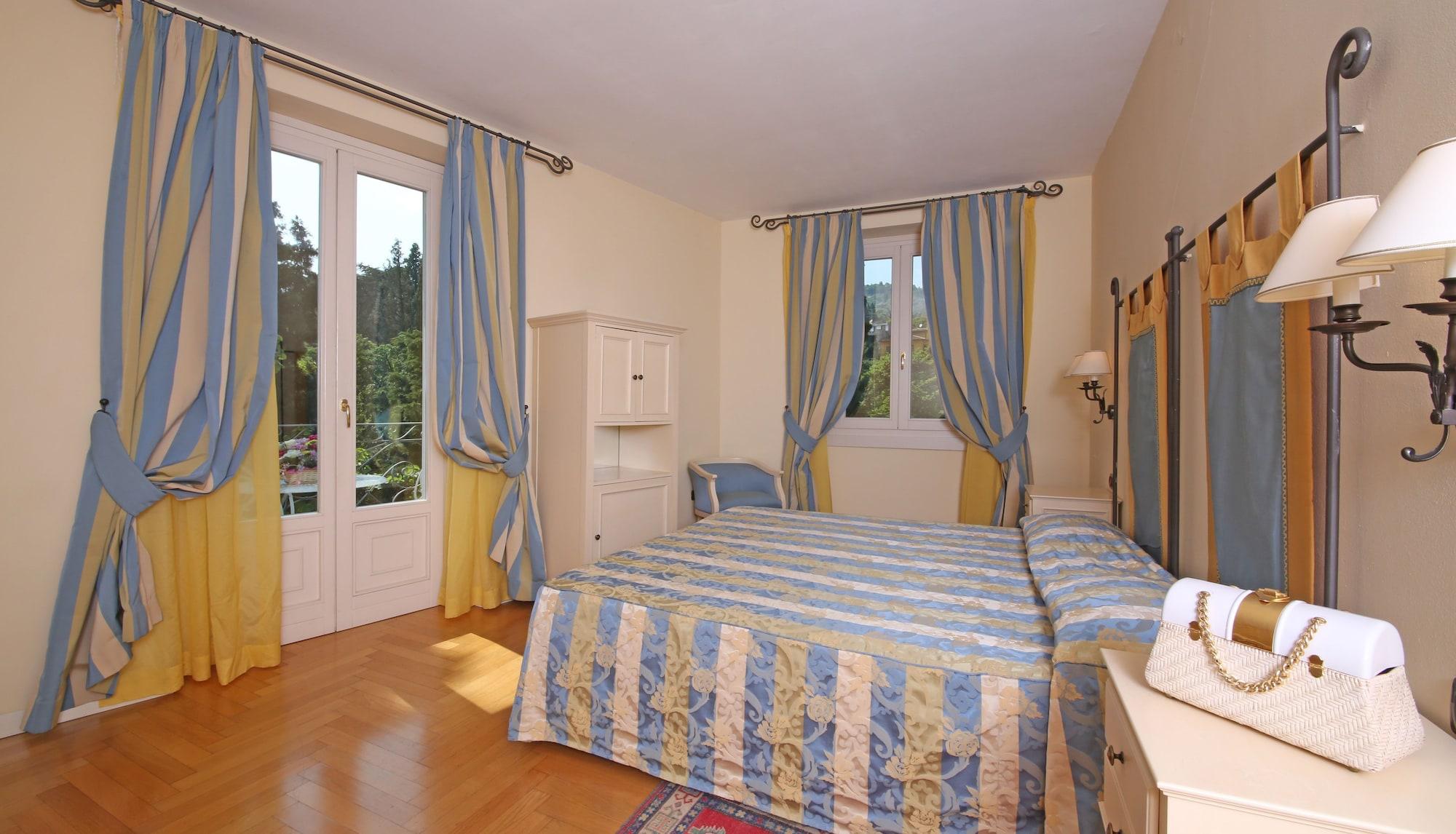Villa Sofia Hotel Gardone Riviera Exterior photo