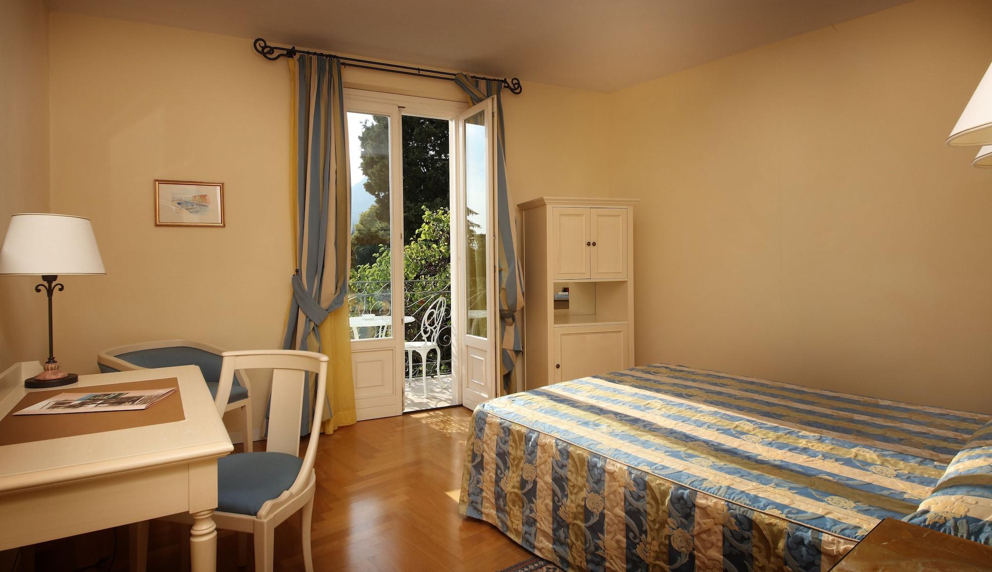 Villa Sofia Hotel Gardone Riviera Exterior photo